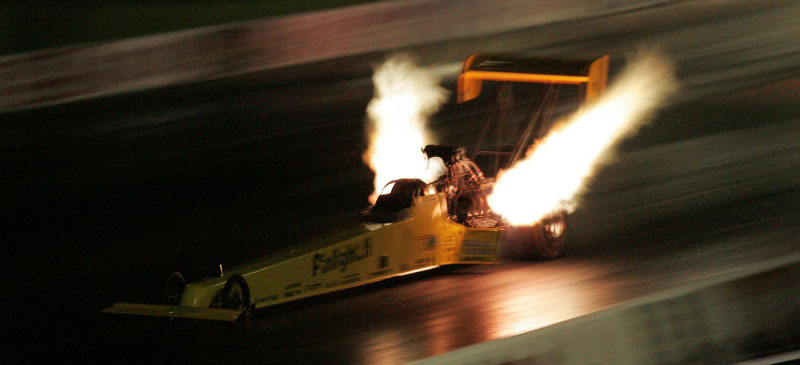 TIL-Racingin Timo Lehtimäki käyttää Top Fuel Nitro Dragsterissaan TriboDynin voiteluaineita